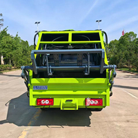 Camion compacteuse à ordures Foton Forland Mini 4x2, petit camion de collecte des déchets, véhicule de gestion des déchets compact, directement de l'usine