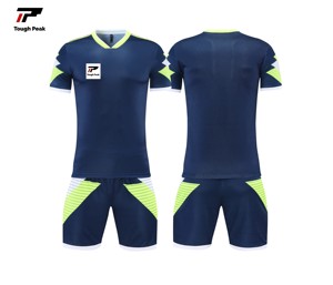 Футбольная форма 2027 года, изготовленная на заказ, высшего качества, винтажная, ретро, быстросохнущая, для клубов и национальных команд. - Product Image 1