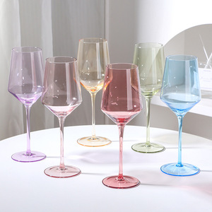 Vente en gros de <span class=keywords><strong>verres</strong></span> Highball sept couleurs <span class=keywords><strong>verres</strong></span> <span class=keywords><strong>à</strong></span> <span class=keywords><strong>vin</strong></span> verre en cristal coloré <span class=keywords><strong>pied</strong></span> haut sérigraphie logo fabricant de <span class=keywords><strong>vin</strong></span> rouge - Product Image 3