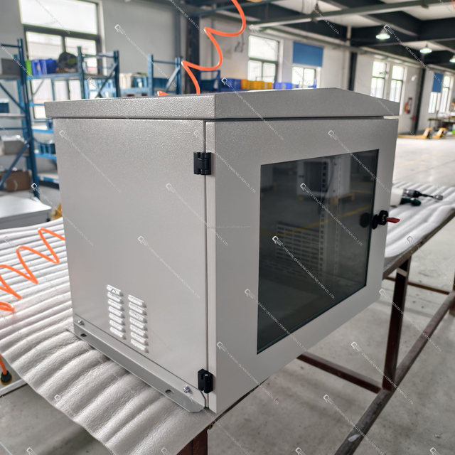 Outdoor Network Server Cabinet 18U IP66 Waterproof Sheet Metal Enclosure with PDU and fan for Data Transmission