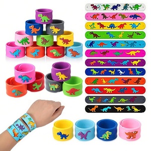 Bracelet slap réfléchissant en silicone personnalisé par le fabricant, bracelet slap en PVC écologique, bracelet à clipser - Product Image 1