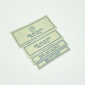 Étiquettes tissées de luxe pour vêtements Logo de presse à chaud de transfert sur mesure Étiquettes d'étiquettes de vêtements personnalisées Étiquettes nominatives tissées - Product Image 3