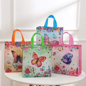 Best-seller fourre-tout non tissé à motif papillon avec impression et logo personnalisés emballage étanche pour fête d'anniversaire sac à provisions vente en gros - Product Image 6