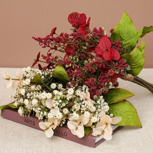 Bouquet de fleurs artificielles Greenway, mini gypsophile rouge et eucalyptus, décoration de mariage - Product Image 3