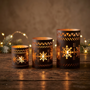 Sonnet Decor Porte-bougies cylindriques en fer forgé faits à la main, avec découpe et impression motif trèfle, résistants à la chaleur, pour décoration intérieure et Noël - Product Image 3