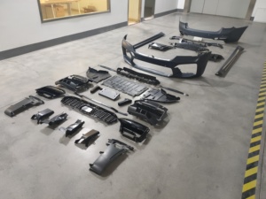 Nuovi <span class=keywords><strong>ricambi</strong></span> <span class=keywords><strong>auto</strong></span> cinesi: Kit <span class=keywords><strong>carrozzeria</strong></span> sportivo M Power con paraurti e minigonne laterali tipo M in plastica PP per BMW Serie 5 G30 LCI 2021-2023 - Product Image 6