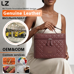 Bolsa de Maquillaje Acolchada de Cuero PU LZ Manufacturer, Organizador con Espejo y Divisores, Estuche de Cosméticos y Artículos de Aseo con Correa para Equipaje - Product Image 1