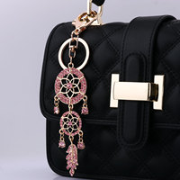 Nouveau attrape-rêves créatif en alliage, avec plume ajourée et diamant, porte-clés, pendentif pour voiture et sac, électroplaqué, petit cadeau