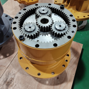 スイングモーター減速機 スイングギアボックス SY205 SY210 SY215 SY220 建設機械部品（掘削機用） - Product Image 1
