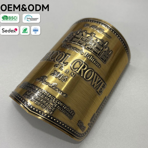 Etiquetas de Vino de Edición Coleccionista Personalizadas - Insignias con Relieve en Gel y Acabado en Oro Antiguo - Product Image 1