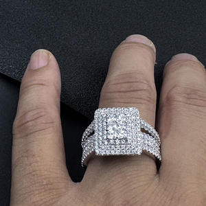 Thiên Tài Phụ Nữ Engagement <span class=keywords><strong>Ring</strong></span> Và Ban Nhạc Đám Cưới Pinky Iced out Nhẫn 925 Sterling Bạc VVS Moissanite Baguette Ngón Tay Bộ Nhẫn - Product Image 5