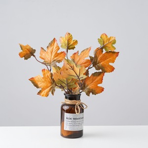 Rama de arce artificial CallaFloral, color amarillo otoñal, verde, tallo único, flor decorativa para bodas, estilo moderno para el hogar. - Product Image 1