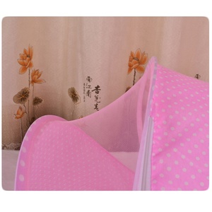 มุ้งกันยุงแบบพับได้สีฟ้าลายจุดพร้อมเบาะรองนอนหมอนเครื่องนอนเด็ก - Product Image 2