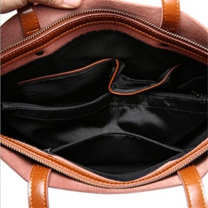 กระเป๋าหนังแท้สะพายไหล่ขนาดใหญ่ ดีไซน์ใหม่ล่าสุด  แบบสั่งทำพิเศษ  วัสดุหนังเคลือบแว็กซ์  กระเป๋าถือสำหรับผู้หญิง - Product Image 4