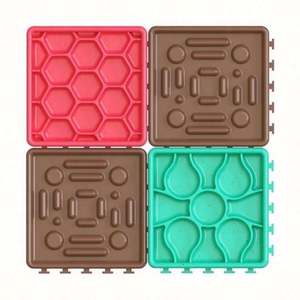 Factory Direct Sale Pet <b>Feeding</b> <b>Mat</b> Silicone Distraction <b>Dog</b> Lick <b>Mat</b> - Product Image 3