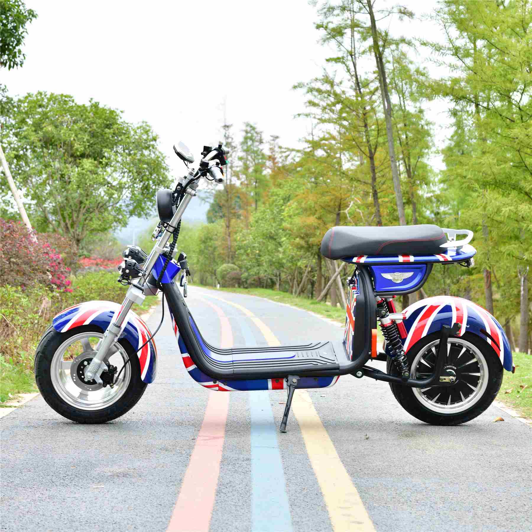 国産パイオニアパーソナルアンテナタイプ・基台付き風林火山白色