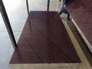 ไม้อัดคุณภาพดีขนาด 18 มม. สีเขียว ดำ น้ำตาล แดง สำหรับงานแบบหล่อคอนกรีต  แบบอัดร้อนสองครั้ง - Product Image 3