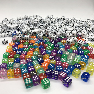 Vente en gros de dés en plastique Nian Diceworks <span class=keywords><strong>RPG</strong></span> D4 de <span class=keywords><strong>18</strong></span> mm, polyédriques, en acrylique, emballage en sac de velours, logo personnalisable - Product Image 6