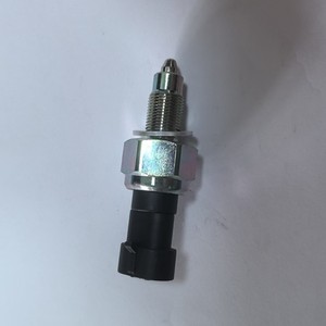 Interruptor de Luz de Reversa para Iveco Fiat LCV de Uso Pesado 5801472603 97337456 Tipo Normalmente Cerrado - Product Image 1