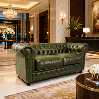 Canapé deux places Chesterfield vintage en cuir véritable G-Bardon, rembourrage en mousse capitonnée de qualité supérieure, pieds en bois - Meubles de salon de villa