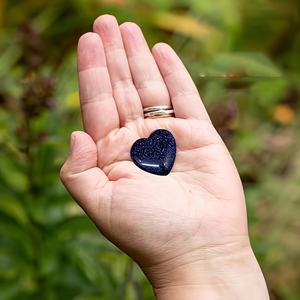 Piedra de Cristal de Corazón de Arenisca Azul Estilo Bohemio, Precio de Fábrica al por Mayor, Tendencia de Moda para Decoración del Hogar Única y Regalos Navideños - Product Image 4