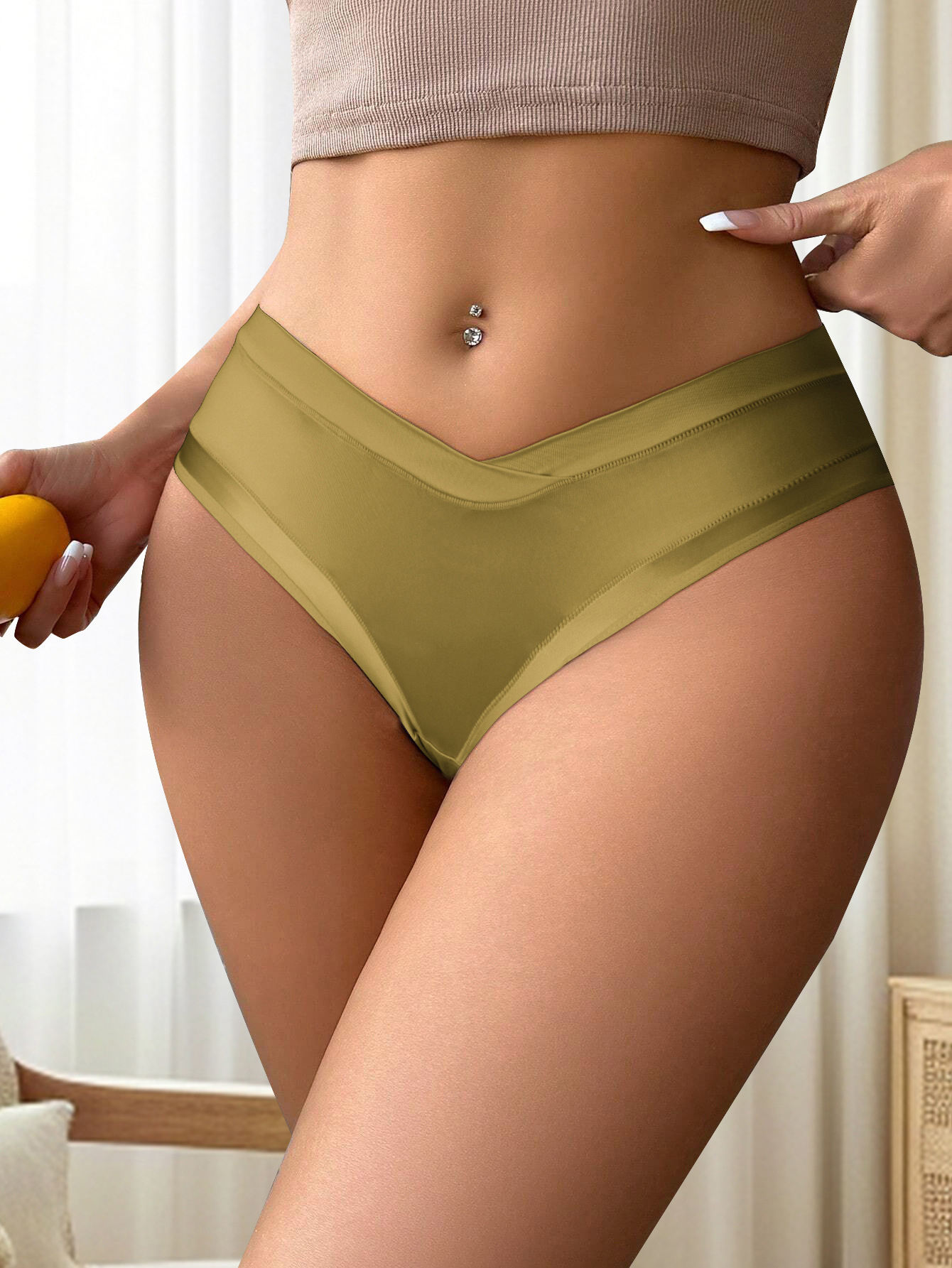 Women's Comfortable Breathable Seamless Briefs High Elastic Mid-Waist Thin Soft Pure Plain Dyed Waist Everyday Solid Exclusively