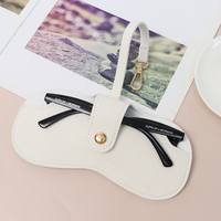 Étui à lunettes en cuir PU personnalisé avec sangle à clipser, pochette portable pour lunettes de voyage, support de protection pour lunettes