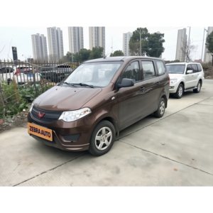 Véhicule <span class=keywords><strong>d</strong></span>'<span class=keywords><strong>occasion</strong></span> pour Wuling 2018 Hongguang S 1.2L Type Classique Basique 5 places Manuelle Extérieur Marron 5-8 places 1.2L Manuelle <span class=keywords><strong>Fourgon</strong></span> <span class=keywords><strong>d</strong></span>'<span class=keywords><strong>occasion</strong></span> - Product Image 1
