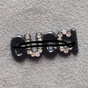 Guccl Thiết Kế Đầy Màu Sắc Rhinestone Kim Loại Thư Nhãn Thời Trang Phụ Kiện Tự Làm Cho Thời Trang Mặt Dây Chuyền - Product Image 6