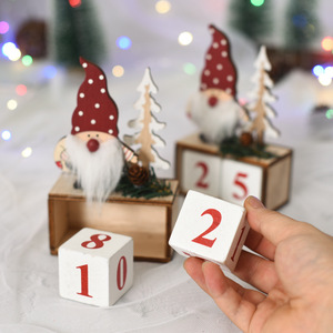 Soporte de madera para calendario navideño con gnomos de Santa Claus y árboles, exhibición decorativa de cuenta regresiva para decoración navideña del hogar - Product Image 1