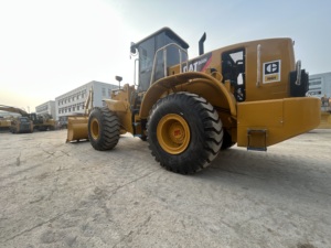 รถตักล้อยางมือสองรุ่น Cat 966H พร้อมบุ้งกี๋สำหรับงานหนัก ใช้งานน้อย เหมาะสำหรับงานขนถ่ายหินในลานหิน งานเหมืองแบบเปิด และงานขนถ่ายวัสดุขนาดใหญ่ - Product Image 5