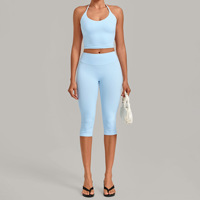 Ensembles de vêtements de sport pour femmes, hauts courts à bretelles rouges, leggings de yoga longueur mollet, personnalisation du logo, vêtements de yoga en gros, haute qualité