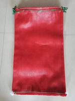 Sacs en filet tubulaire en plastique rouge clair pour l'emballage de 25 kg d'oignons et de 30 kg de pommes de terre