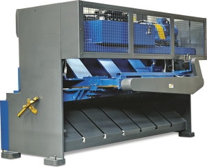 Machine de découpe de tôles d'acier de 13 mm d'épaisseur et de 2500 mm de longueur pour la fabrication métallique, destinée à l'exportation vers les États-Unis - Product Image 2