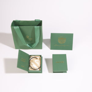 Boîte d'emballage de bijoux en papier écologique de style livre carré réutilisable personnalisée, fermeture magnétique - Idée cadeau premium pour la Saint-Valentin - Product Image 2