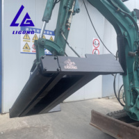 Niveleuse de terrain pour travaux urbains, largeur réglable, performance durable