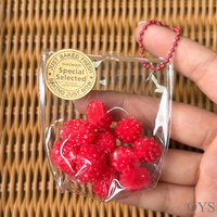 QYS Juguete Apretable Mini Bolsa de Frutas Kawaii TPR Suave Banana Kiwi Llavero Antiestrés