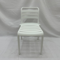 Chaise de salle à manger en plastique empilable robuste sans accoudoirs, résistante aux UV et à l'eau, chaise d'extérieur polyvalente pour patio