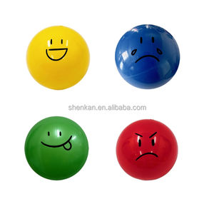 Pelota de juguete deportiva de PVC para entretenimiento y diversión. - Product Image 2