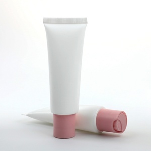 Emballage professionnel en tube blanc en plastique PE pour crème solaire cosmétique douce, crème BB pour les mains et le visage, avec bouchon à pompe. - Product Image 6