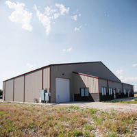 Centre commercial en structure métallique, entrepôt isolé, durable, moderne, de grande taille pour le stockage commercial d'inventaire