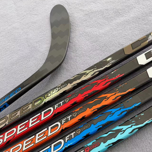 <span class=keywords><strong>Palo</strong></span> <span class=keywords><strong>de</strong></span> <span class=keywords><strong>hockey</strong></span> sobre hielo con parámetros variables <span class=keywords><strong>de</strong></span> flexibilidad 20 <span class=keywords><strong>30</strong></span> 40 50 55 65 70 75 85 95 105 - Product Image 1