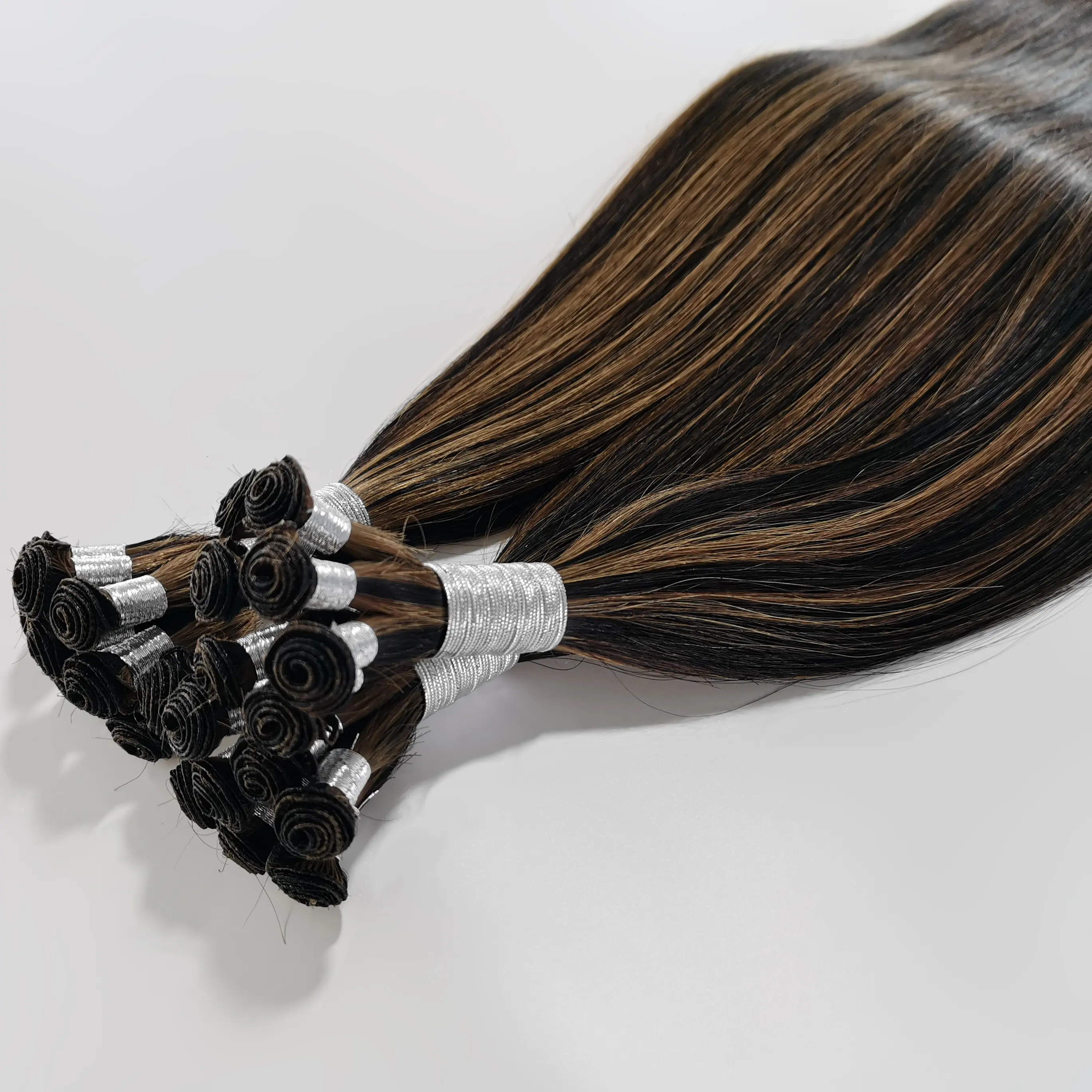 DINGQIAO European Extension D1B/5 Brown Cuticle Intact Double Drawn Human Hand Tied Weft Hair Extensions Whitest Blonde