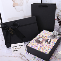 Boîte-cadeau en carton recyclé écologique de luxe ruban gaufré personnalisé conception de papier artisanal pour bougie de rouge à lèvres d'anniversaire
