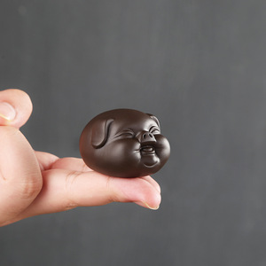 Squisito ornamento di tè di maiale di argilla viola per animali domestici adorabile piccolo maiale fortunato - Product Image 2