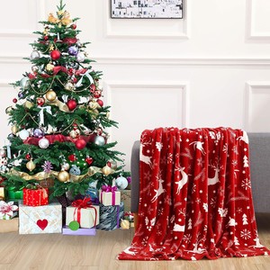 Couverture en polaire corail super douce à motifs de Noël en velours de luxe, idéale pour la décoration intérieure et les thèmes festifs hivernaux - Product Image 5