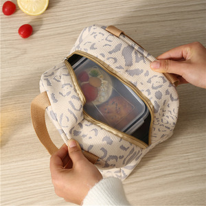 <span class=keywords><strong>Bolsa</strong></span> <span class=keywords><strong>de</strong></span> almuerzo térmica portátil pequeña, caja <span class=keywords><strong>de</strong></span> comida para niñas, fiambrera duradera impermeable para oficina, caja con aislamiento <span class=keywords><strong>de</strong></span> <span class=keywords><strong>hielo</strong></span>, <span class=keywords><strong>bolsa</strong></span> Ins para acampar - Product Image 5