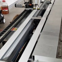 Machine de rivetage hydraulique entièrement automatique pour tôles et profilés en aluminium sans rivets, à économie d'énergie et haute sécurité