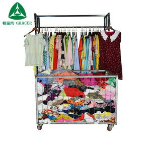 Fardos de ropa usada de diseñador al por mayor camisetas sin mangas de mujer de calidad de un grado 45 kg - Product Image 2