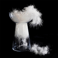 2-4cm 4-6cm 5%-95% 90% en gros lavé blanc/gris canard plume d'oie vers le bas matière première duvet d'oie pour vente